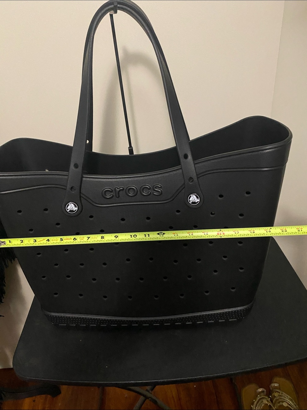 CROCS Large Black Perforated Tote - Picture 9 of 11